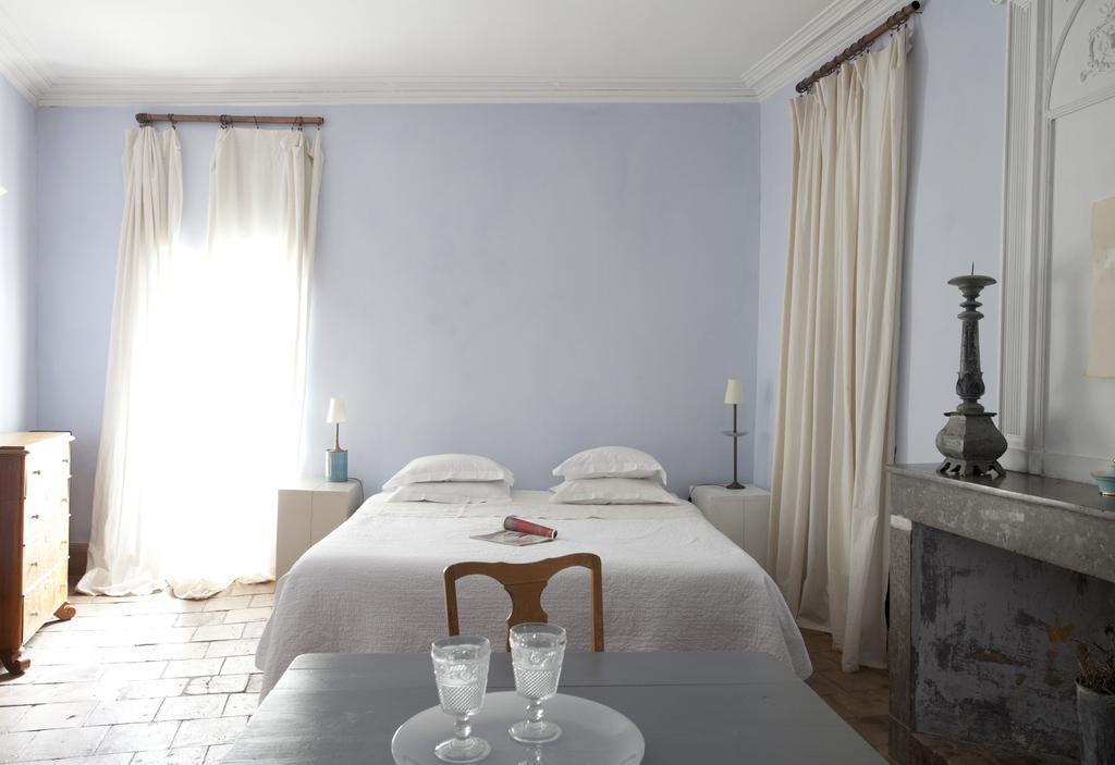 Les Sardines Aux Yeux Bleus Chambres D'Hotes エガリエ 部屋 写真